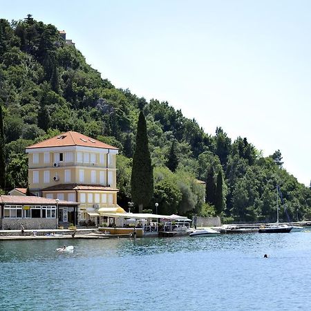 Bed&Breakfast Villa Eva Омишаль Экстерьер фото