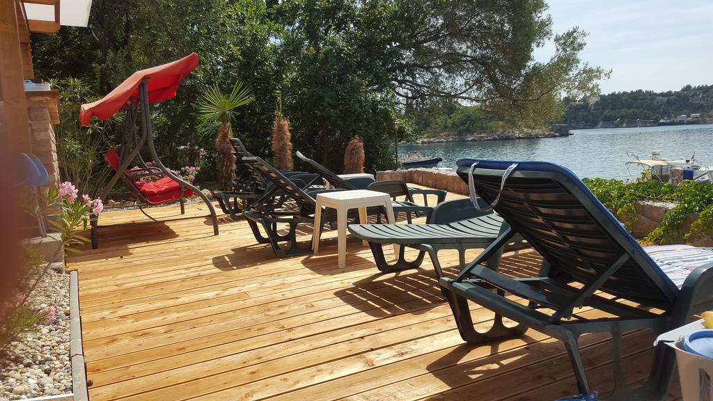 Bed&Breakfast Villa Eva Омишаль Экстерьер фото